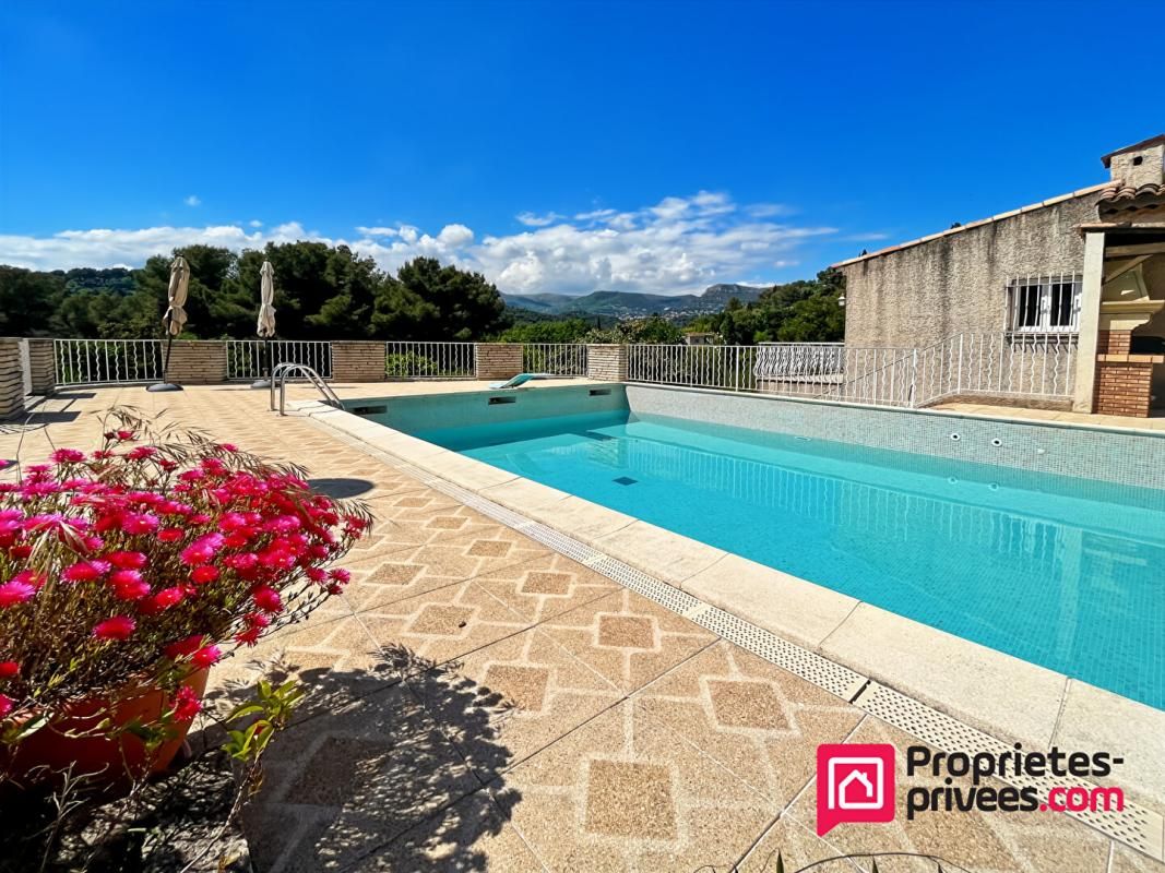 SAINT-PAUL-DE-VENCE Propriété de charme avec vue imprenable sur Saint-Paul-de-Vence 3