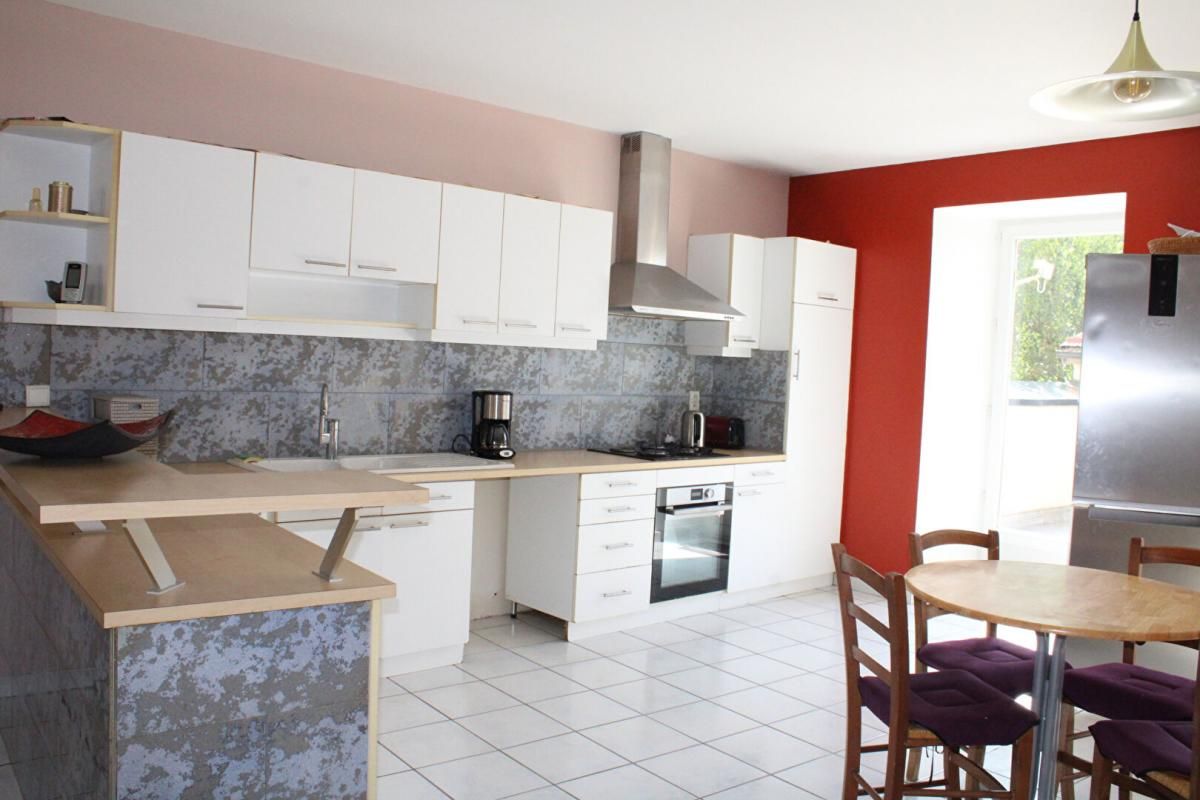 LANGOGNE Maison Langogne  avec local commercial 3