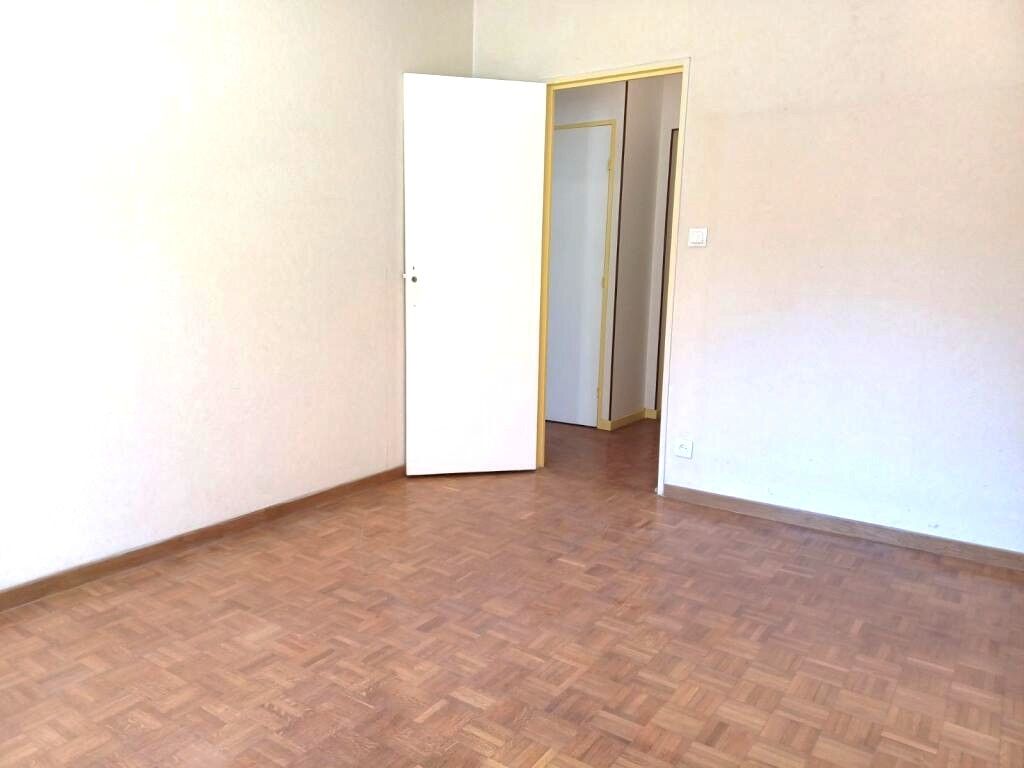 LYON-8E-ARRONDISSEMENT Appartement T4 de 79 m2 4