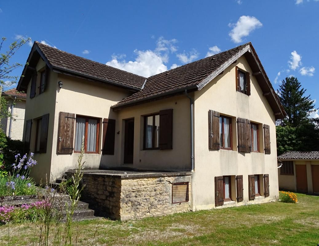 THONAC Maison Thonac 6 pièce(s) 89.40 m2 1
