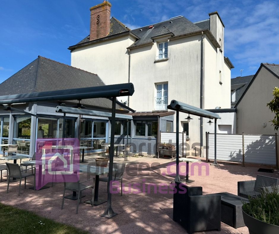 LANCIEUX COTES D'ARMOR - PROCHE PLAGES A VENDRE HOTEL MURS ET FONDS LICENCE IV + MAISON A RENOVER 1