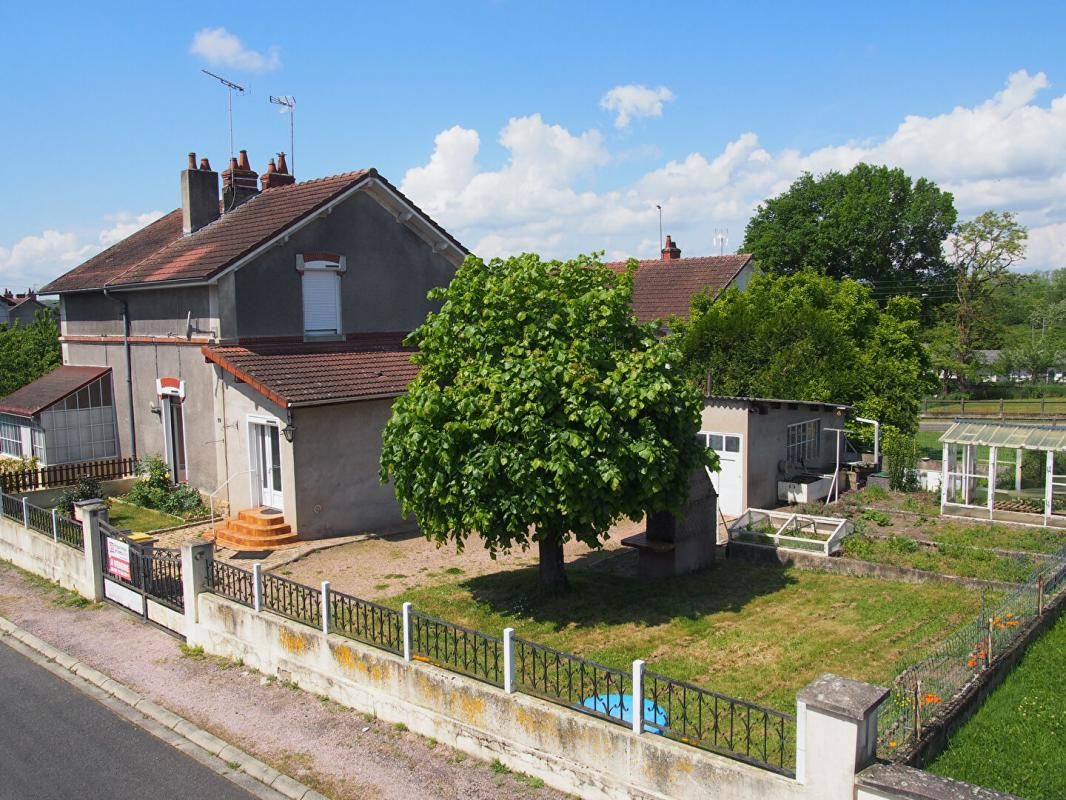 MONTCEAU-LES-MINES Maison Montceau Les Mines 6 rue Curie 1