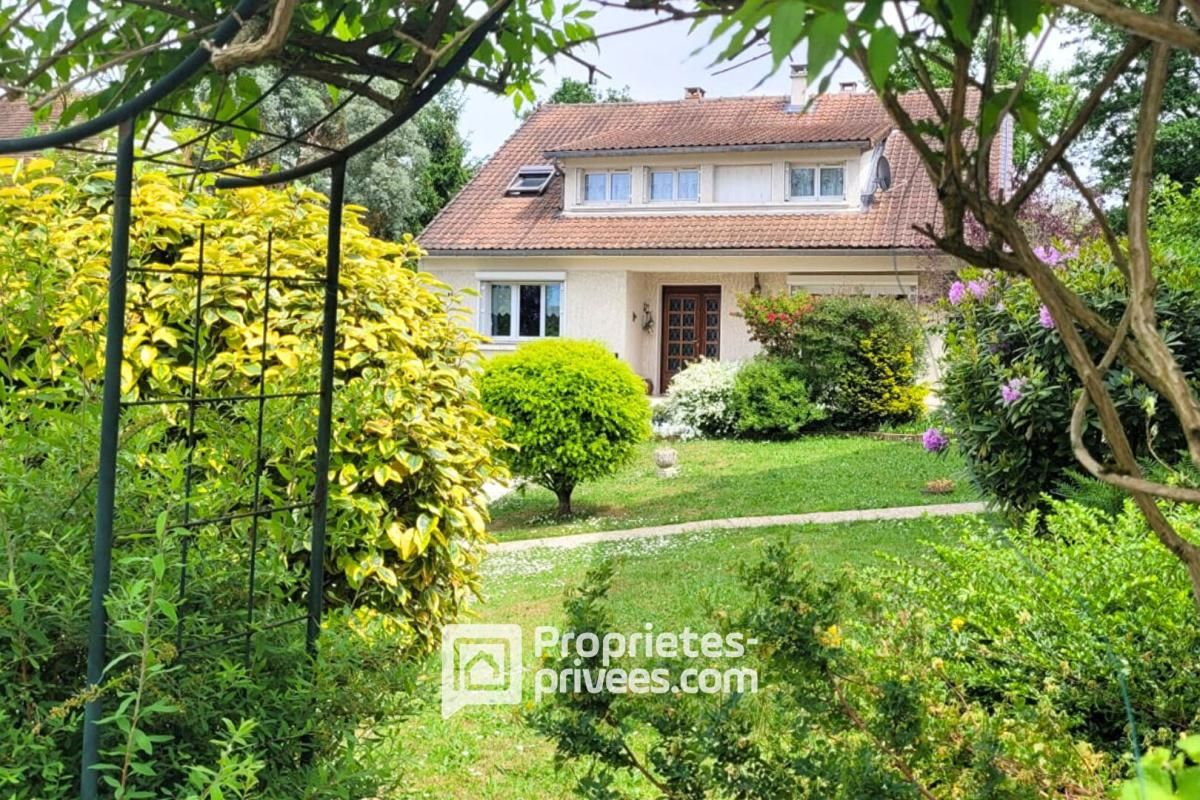 VILLEBON-SUR-YVETTE La maison familiale 2