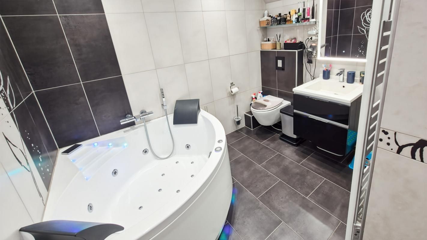 OBERHOFFEN-SUR-MODER À vendre Appartement triplex 136m2 au sol autonome énergétiquement à Oberhoffen-sur-Moder, au coeur du village 4