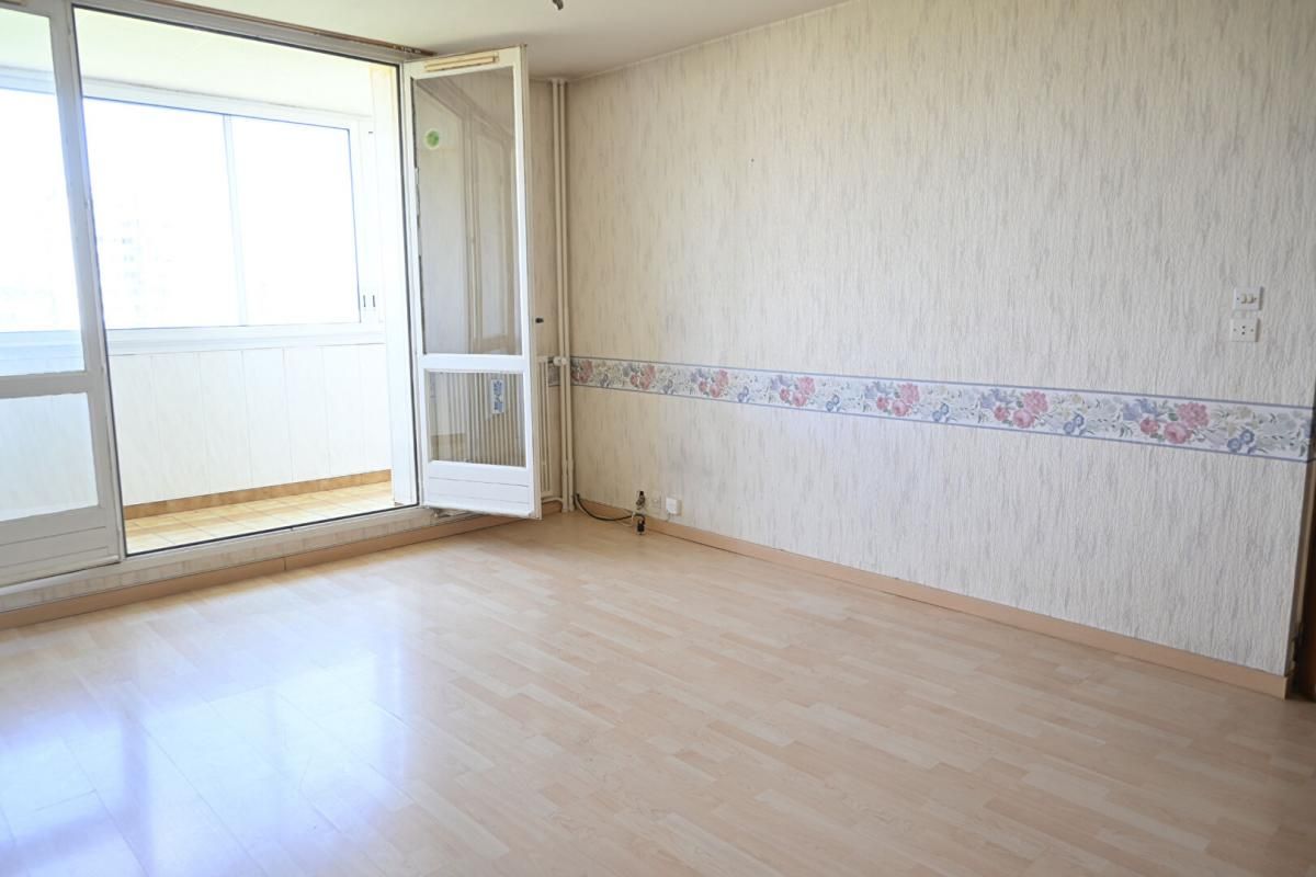 SAINT-PIERRE-DES-CORPS A VENDRE APPARTEMENT 37700 SAINT PIERRE DES CORPS 4 PIECES,3chambres ,74 M² PARKING SECURISEE 4