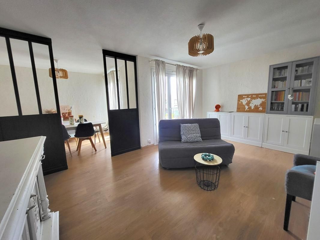 Appartement F3/4 avec balcons
