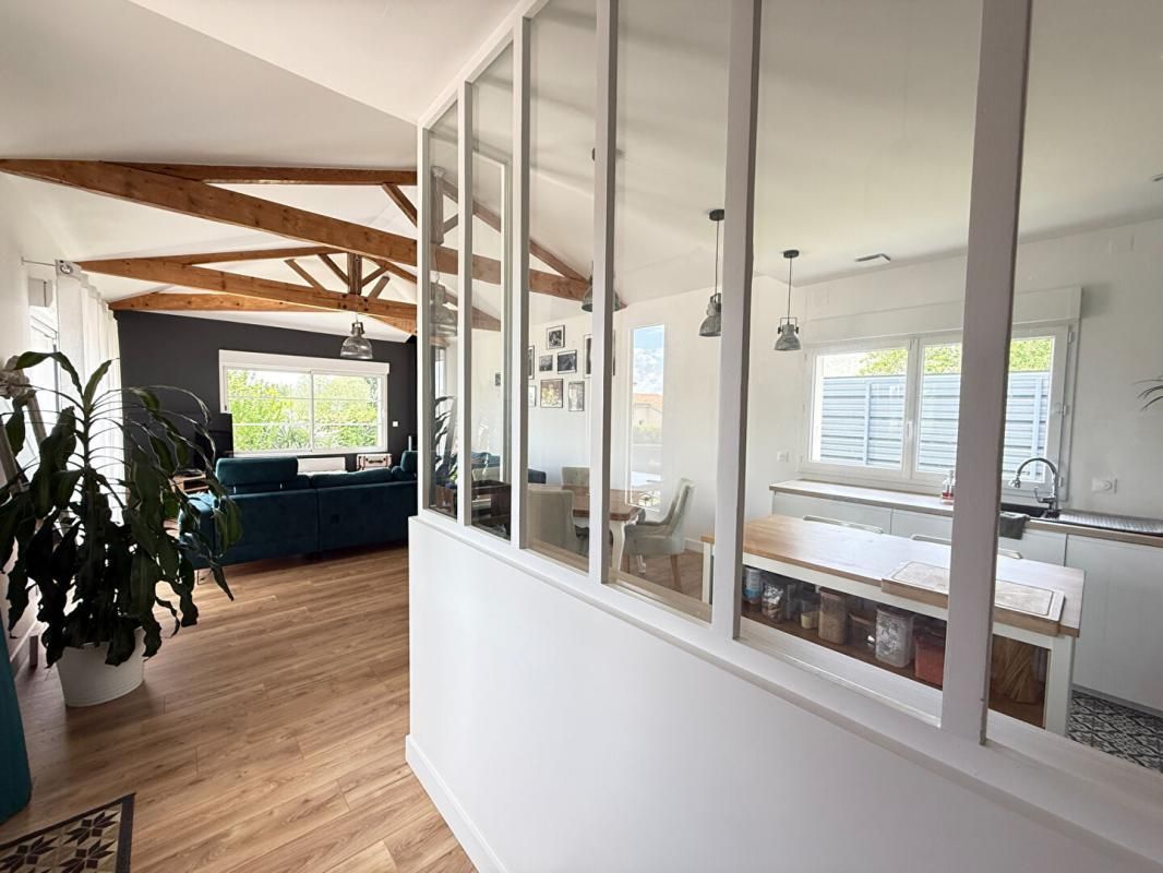 LINARS Belle maison Linars 3 chambres 4