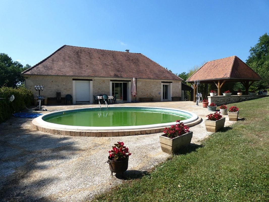 EXCIDEUIL 2 Maisons Excideuil 288 m2 / 6 chambres / piscine / 1,7hect 1