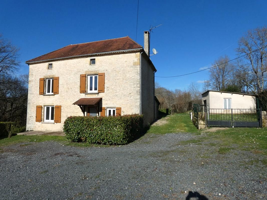 EXCIDEUIL 2 Maisons Excideuil 288 m2 / 6 chambres / piscine / 1,7hect 4