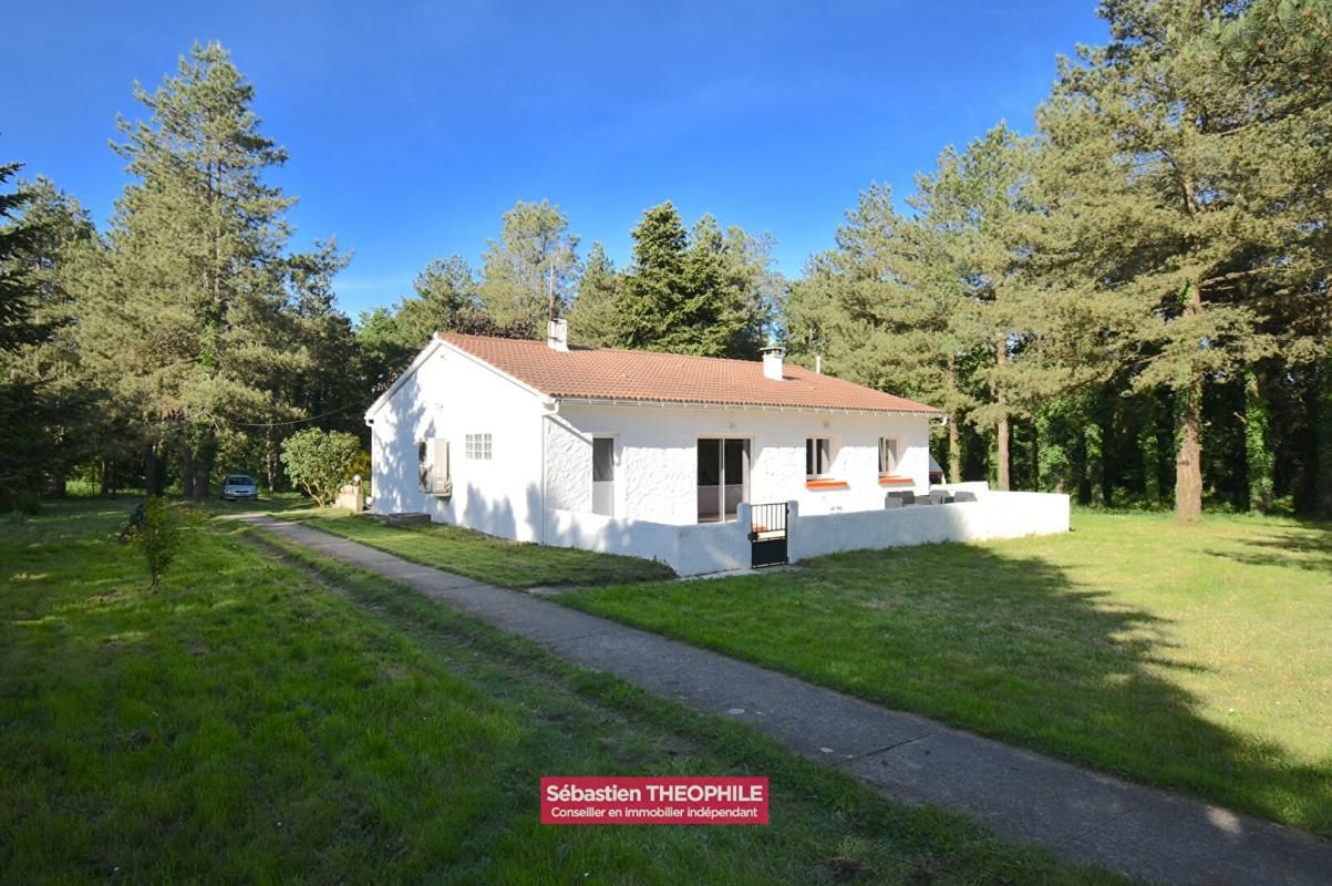 LE FENOUILLER Maison T5, 4ch + studio , au coeur d'un parc arboré 2
