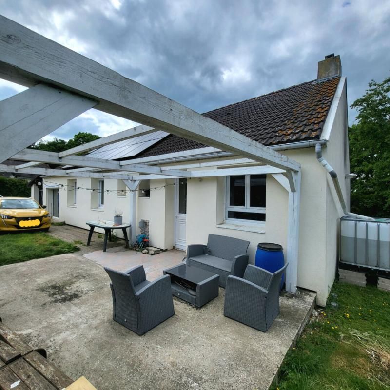 VERNEUIL-SUR-AVRE Maison de plain-pied 5 pièces (110 m²), Bérou-la-Mulotière (28270), 3 chambres, garage, abris en bois, terrain clos de 1035 m². Prix HAI : 207 980 2