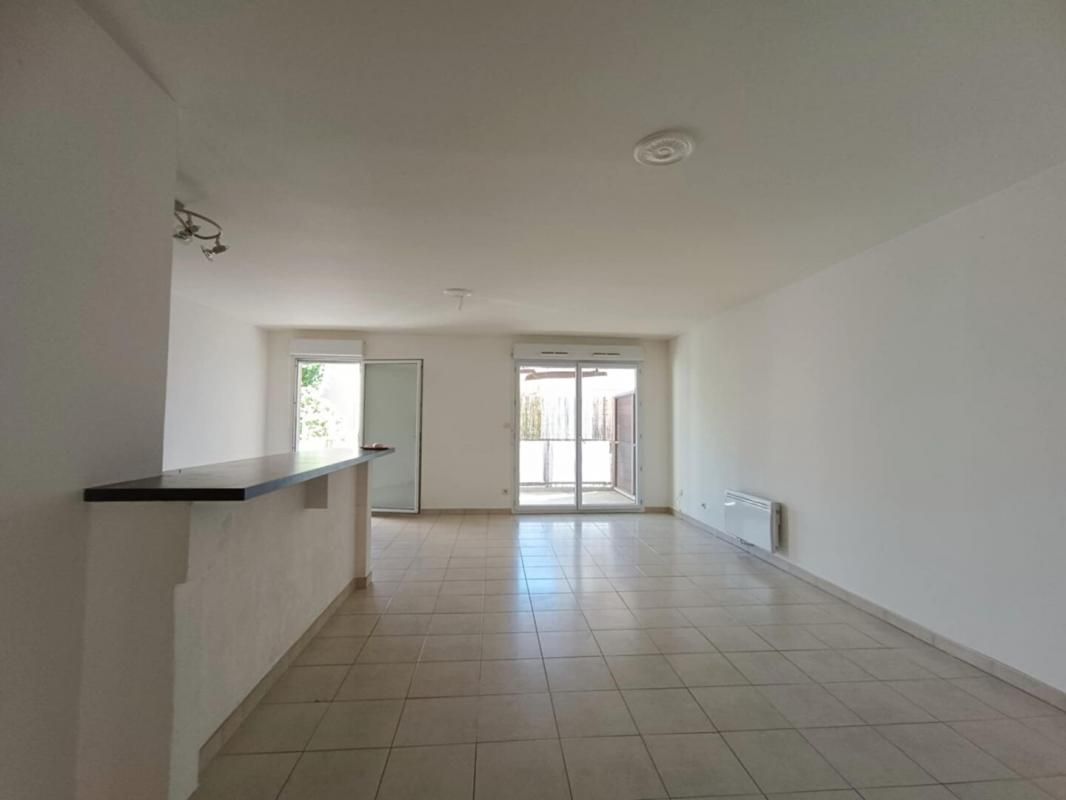 ISTRES Appartement Istres 3 pièce(s) 65 m2 Avec grande Terrasse 2