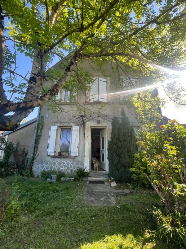 CHEZAL-BENOIT Charmante maison de village à Chezal-Benoît de 99 m2 3 chambres, dépendances et terrain potager 3
