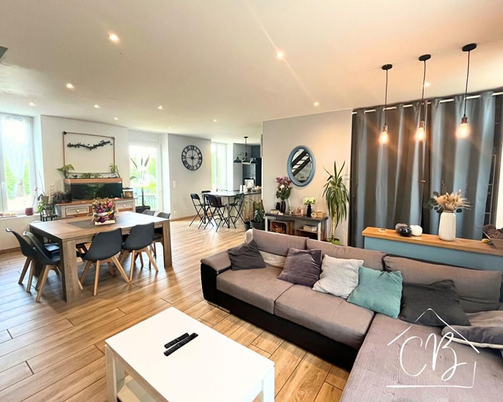 Maison 5 pièce(s) 99 m2 - 24290 Montignac Lascaux