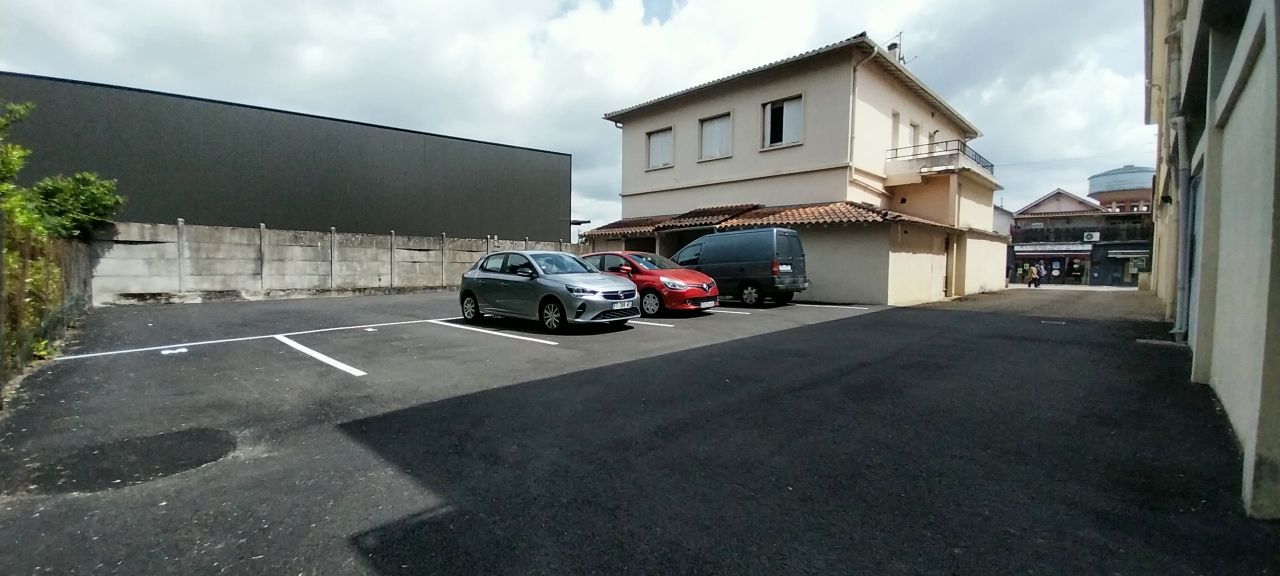 AGEN Agen 47000 Immeuble 7 pièce(s) 320 m2 4