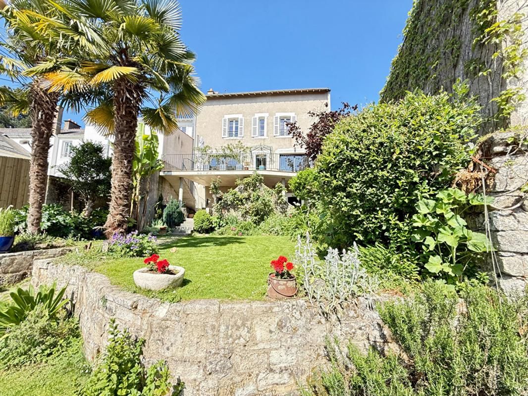 LE CELLIER A VENDRE - 44850 LE CELLIER - MAISON 9 PIECES 1