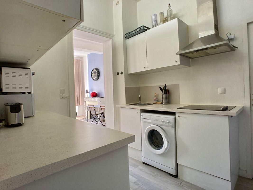 BORDEAUX Vente T2 53m2 BORDEAUX (33000) 2