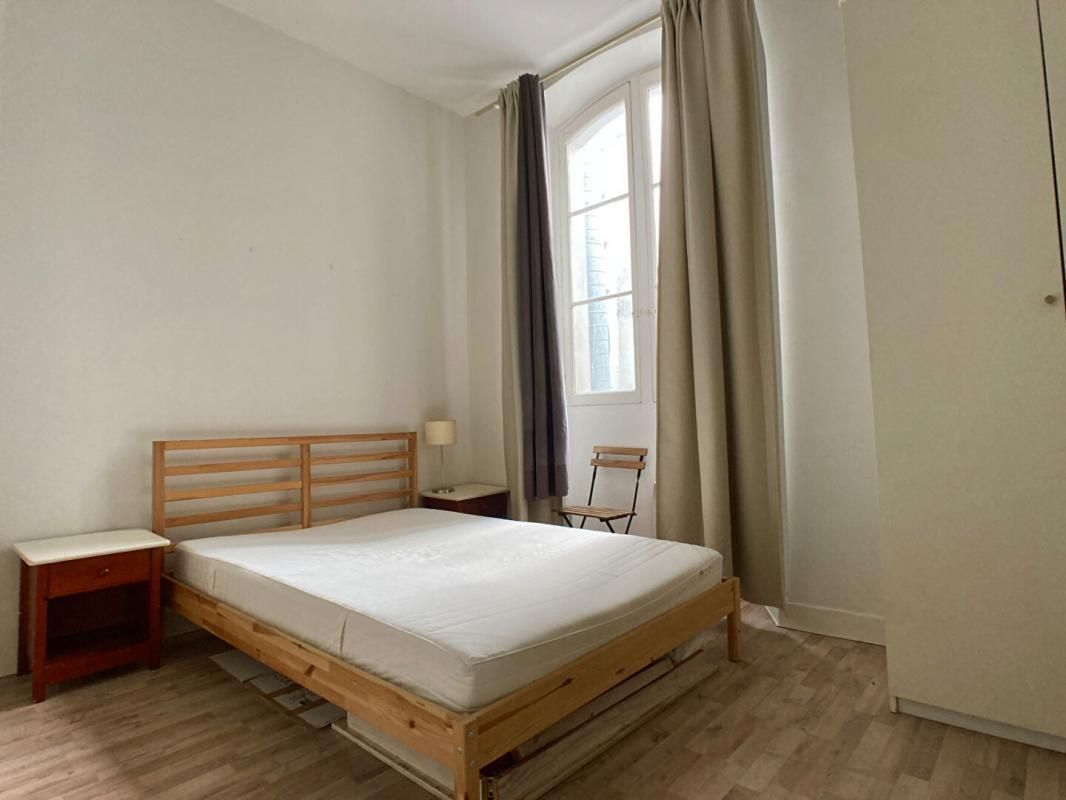 BORDEAUX Vente T2 53m2 BORDEAUX (33000) 3