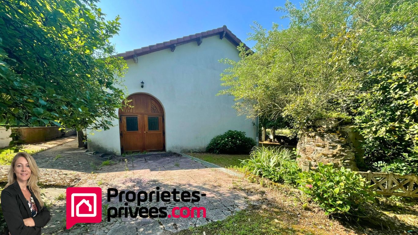 SAINT-NIZIER-SOUS-CHARLIEU Saint-Nizier-sous-Charlieu- Maison 5ch - jardin - garage 2
