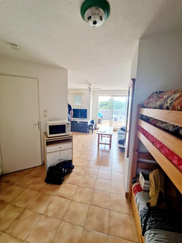 SAUSSET-LES-PINS A louer Appartement Sausset Les Pins 2 pièce(s) 30 m2 4