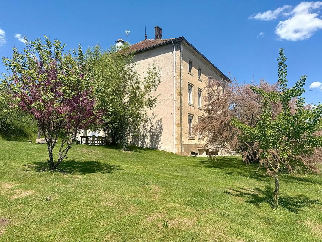 VAUBEXY Grande Maison Familiale avec Dépendances et terrain de 40 ares 3
