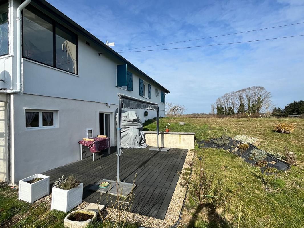MOULINS Maison + 1 hectare 1