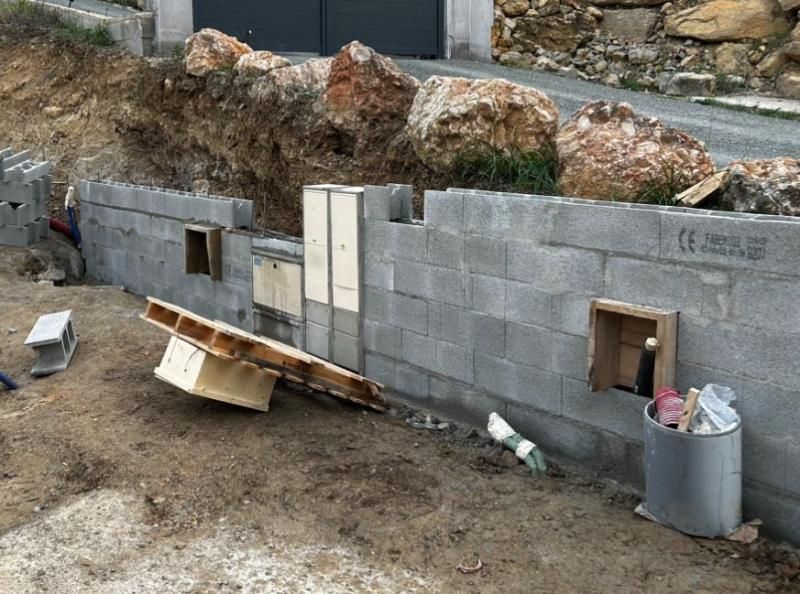 MURVIEL-LES-BEZIERS Terrain constructible proche Murviel Les Beziers 5700 m2 4