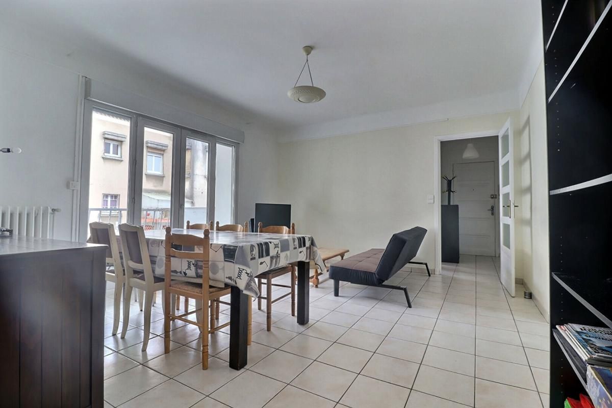 AUBENAS À VENDRE EN EXCLUSIVITÉ ? CENTRE D'AUBENAS Appartement 5 pièces ? 77 m² avec balcon, cave et parking privé 1