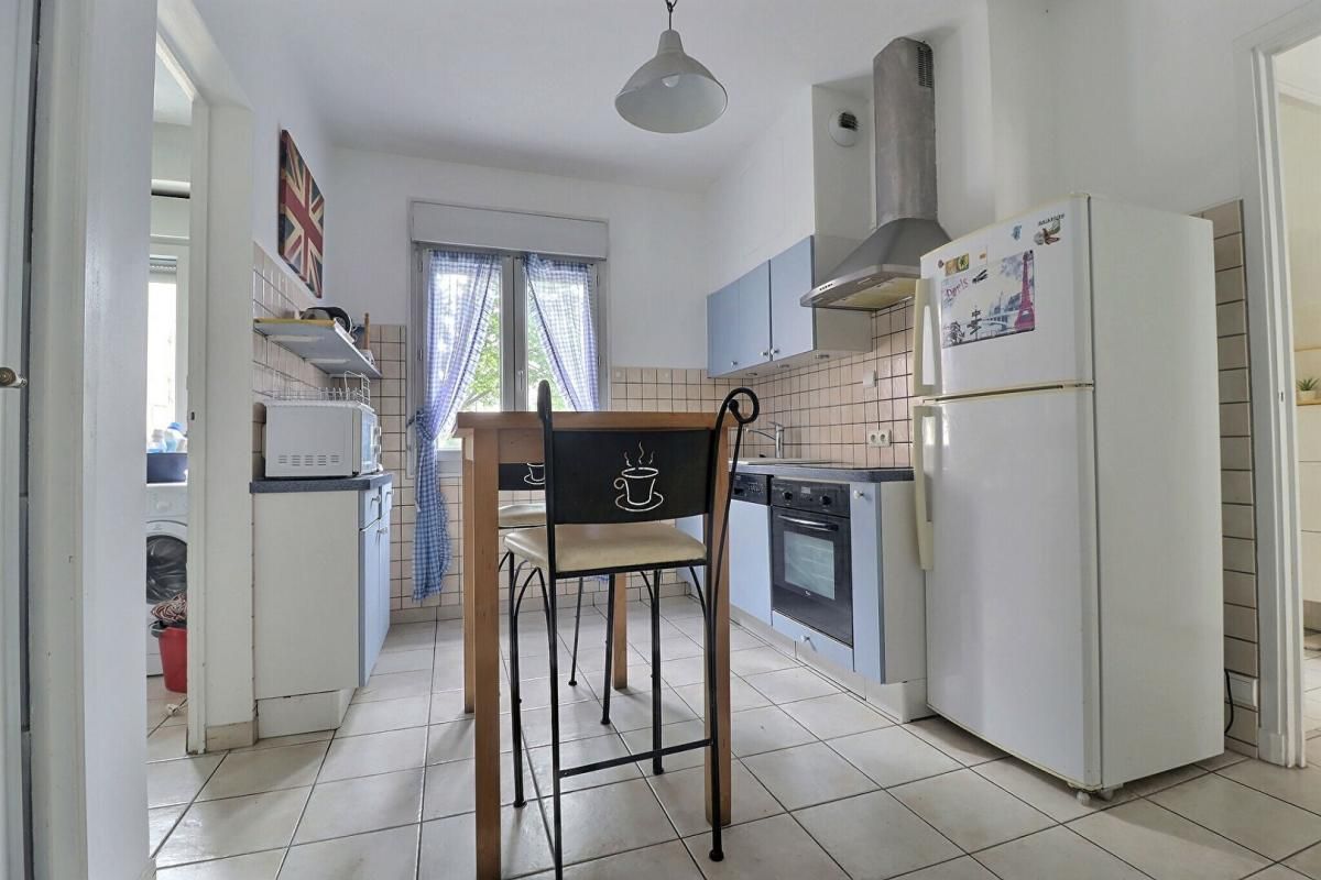 AUBENAS À VENDRE EN EXCLUSIVITÉ ? CENTRE D'AUBENAS Appartement 5 pièces ? 77 m² avec balcon, cave et parking privé 3