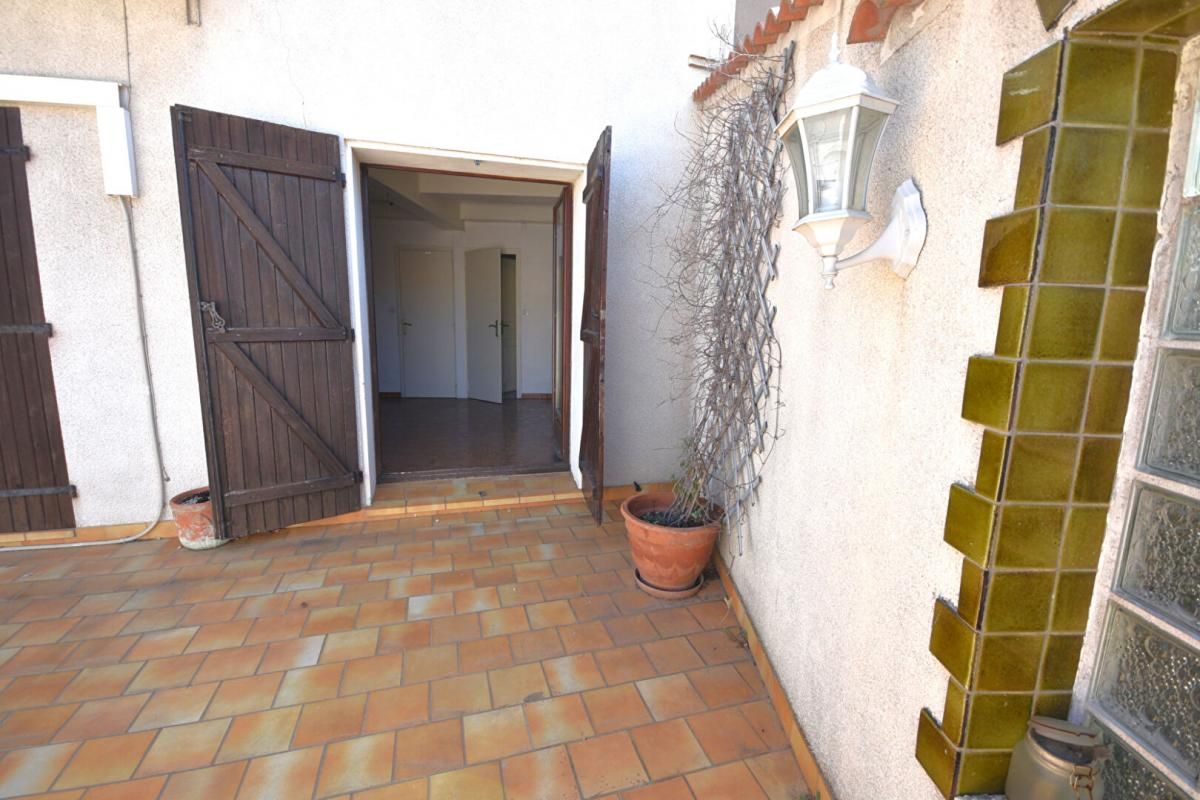 AGDE Belle Maison ville Agde T5 135 m2 terrasse parking 2