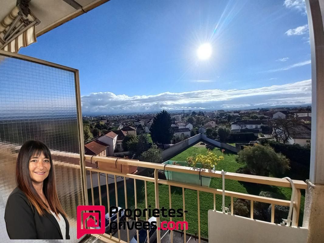 RIORGES Riorges T2 bis avec vue dégagée et balcons 3