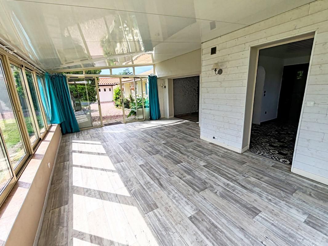 CHAMPAGNE-LES-MARAIS Maison Champagné Les Marais 4 pièce(s) 90 m2 3
