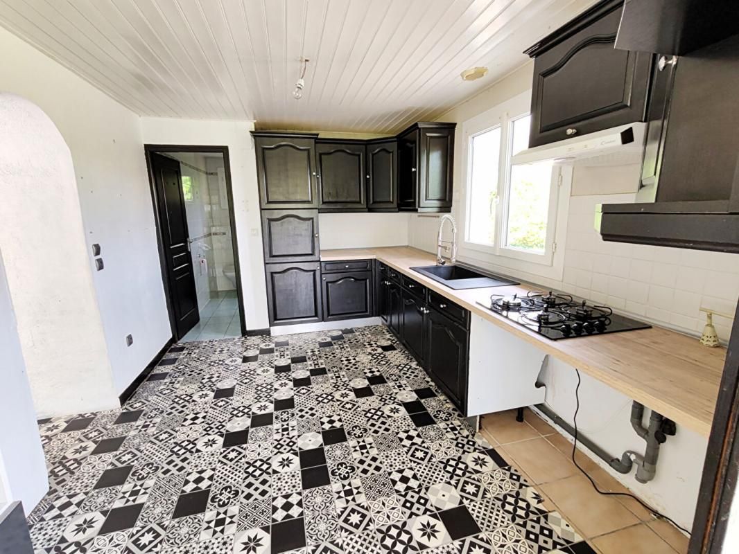CHAMPAGNE-LES-MARAIS Maison Champagné Les Marais 4 pièce(s) 90 m2 4