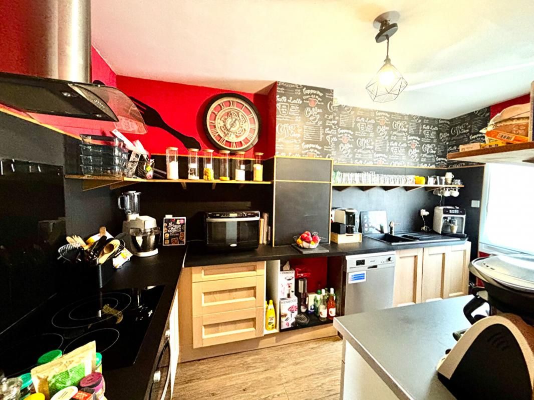 LA MENITRE Maison La Menitre 8 pièce(s) 191 m2 3