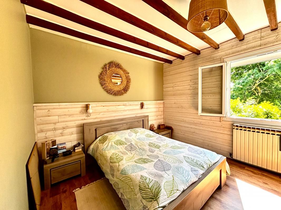 LA MENITRE Maison La Menitre 8 pièce(s) 191 m2 4