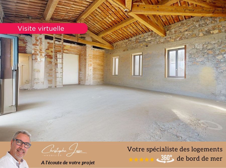 LA FRANQUI Plateau immobilier au dernier étage dans Demeure de caractère vue mer 2