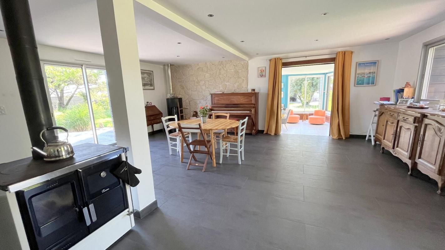LA TURBALLE Maison 5 pièce(s) 166 m2 4