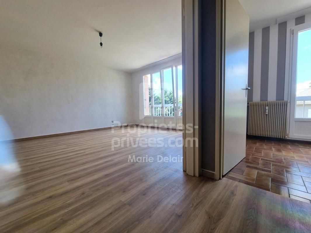Appartement Cosne Cours Sur Loire 1 pièce(s) 34.39 m2