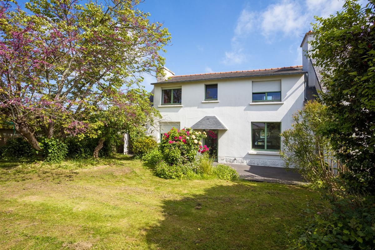 PLEUBIAN EXCLUSIVITÉ , Maison polyvalente de 184m² en centre-bourg de Pleubian 2