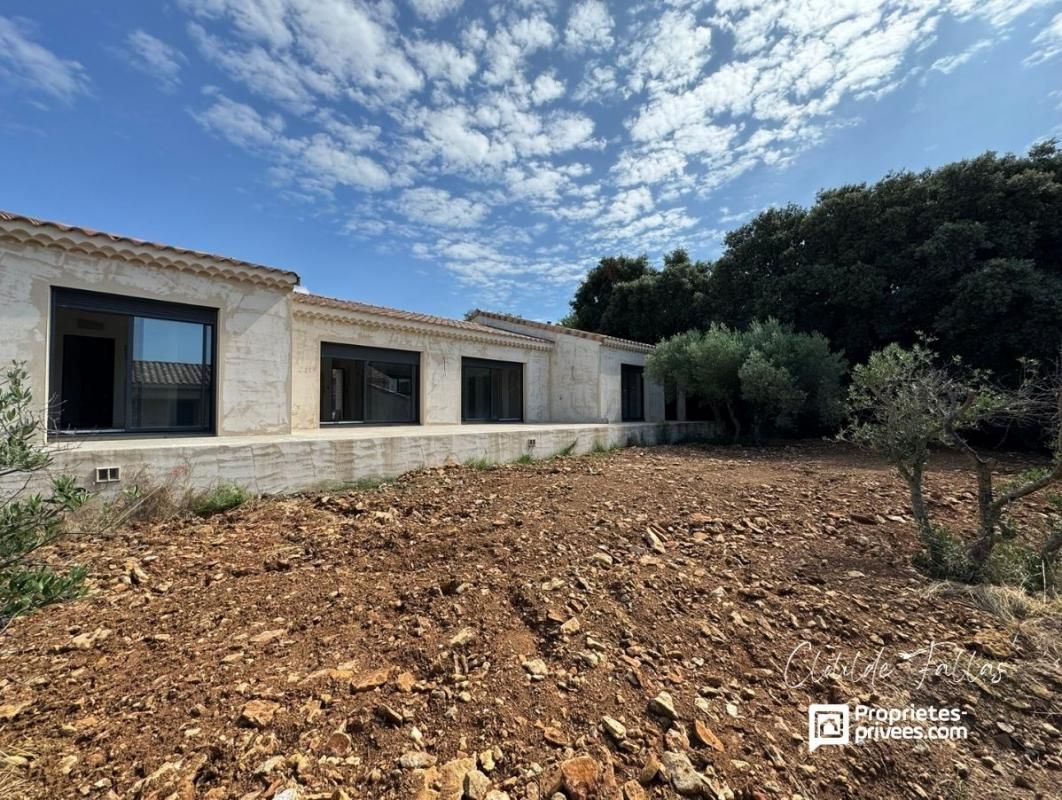 VILLA à terminer - 160m² habitables avec garage, sur les hauteurs de Mornas