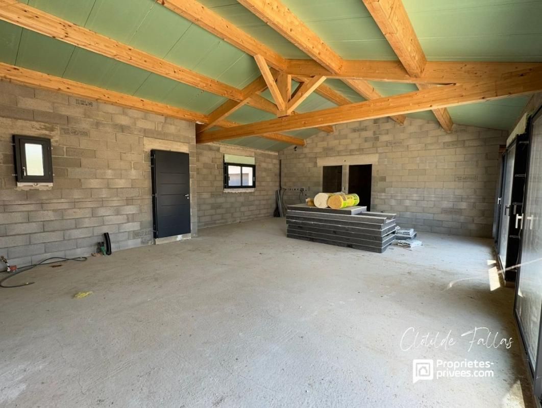 MORNAS VILLA à terminer - 160m² habitables avec garage, sur les hauteurs de Mornas 3