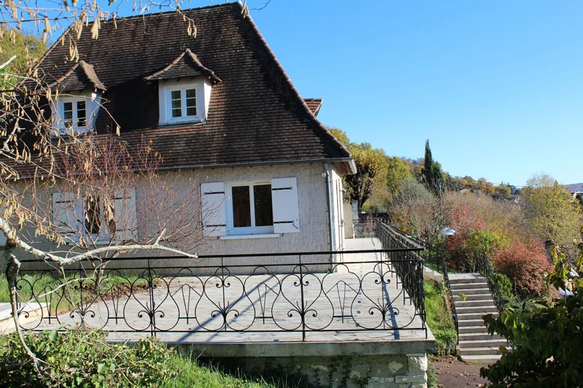 PERIGUEUX Maison Perigueux 7 pièce(s) 245 m2 4