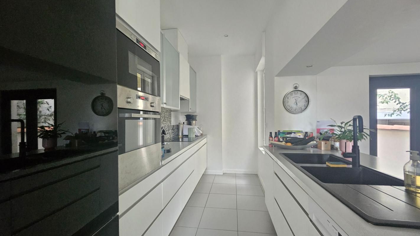 BORDEAUX Maison 5 pièce(s) 120 m2 4