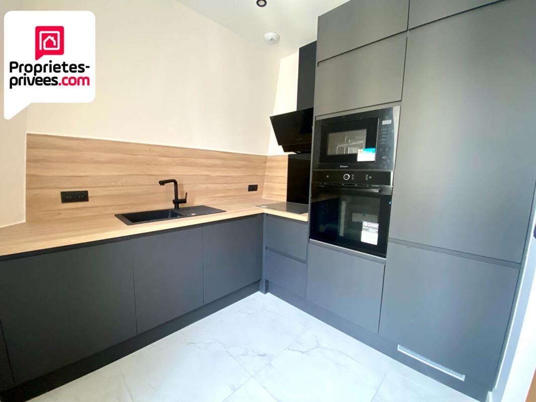 SAINT-OUEN-L'AUMONE Appartement Saint Ouen L' Aumone 3 pièce(s) 52 m2 REAIT A NEUF 3