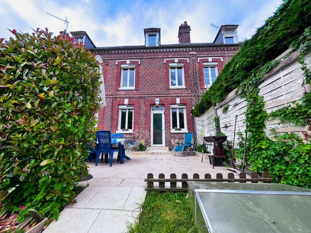 LILLEBONNE Maison Lillebonne 6 pièce(s) 77 m2 1
