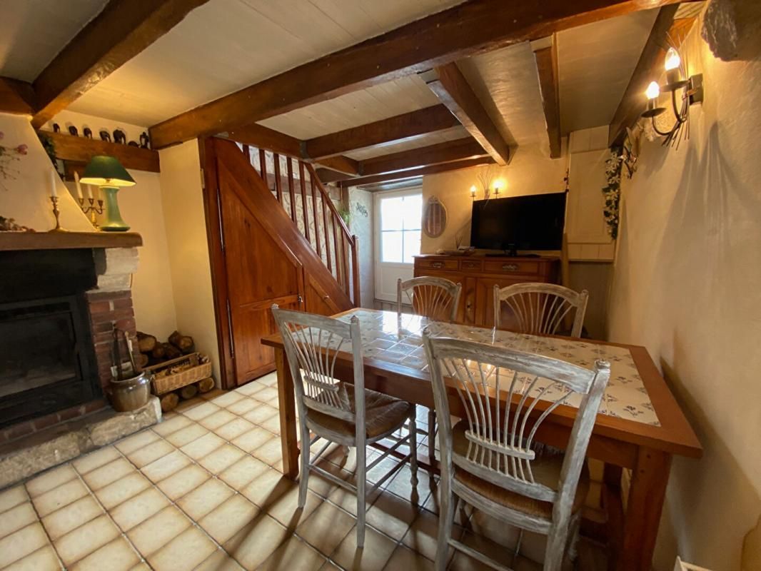 MORNAC-SUR-SEUDRE EXCLUSIVITÉ Maison dans le centre ville de Mornac Sur Seudre 55 m2 2