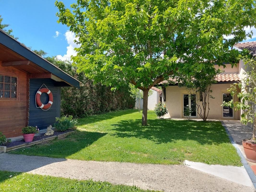 AGEN AGEN NORD: Maison plain pied 5 pièce(s) 145 m², Jardin, Piscine, Garage 4