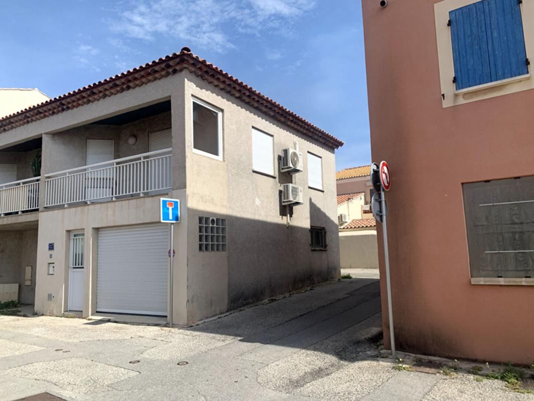 Maison au port de Carro