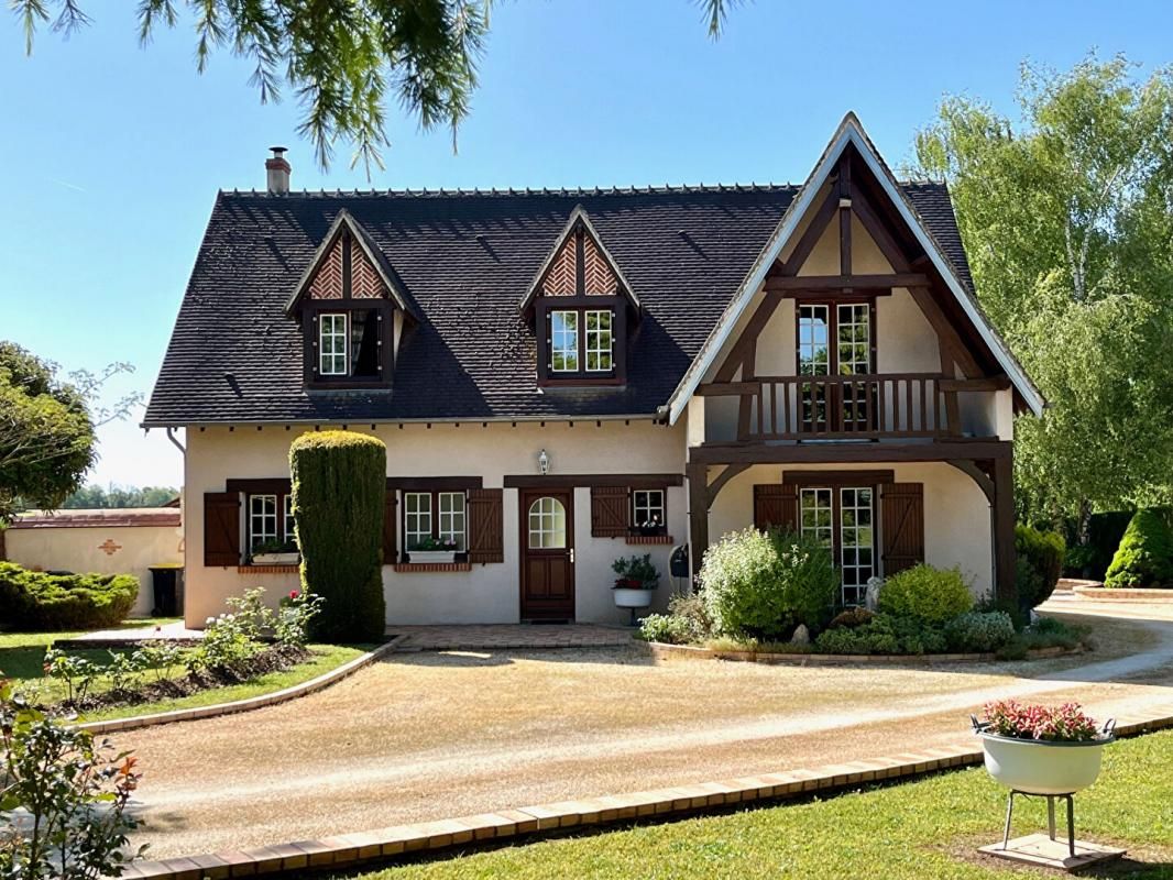 SAINT-GERMAIN-DU-PUY Propriété de charme aux portes de Bourges 5 pièces 175 m2 2