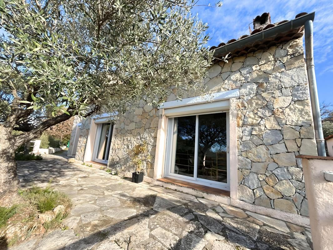 FLAYOSC Maison Flayosc 4 pièces 130 m2 2